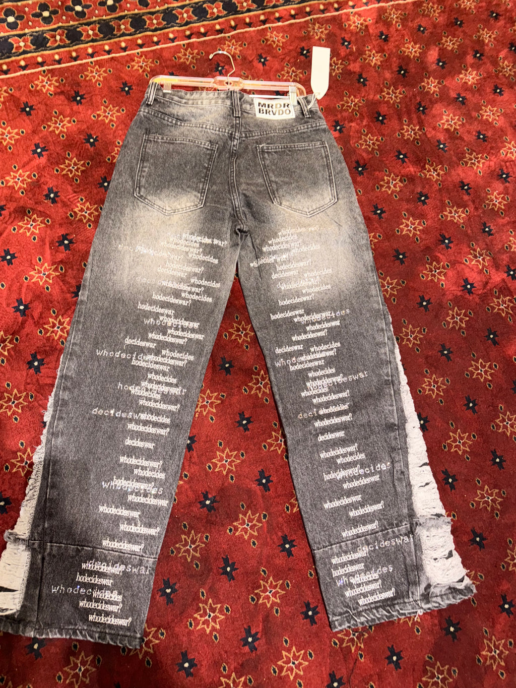 Who decides war Straight pants