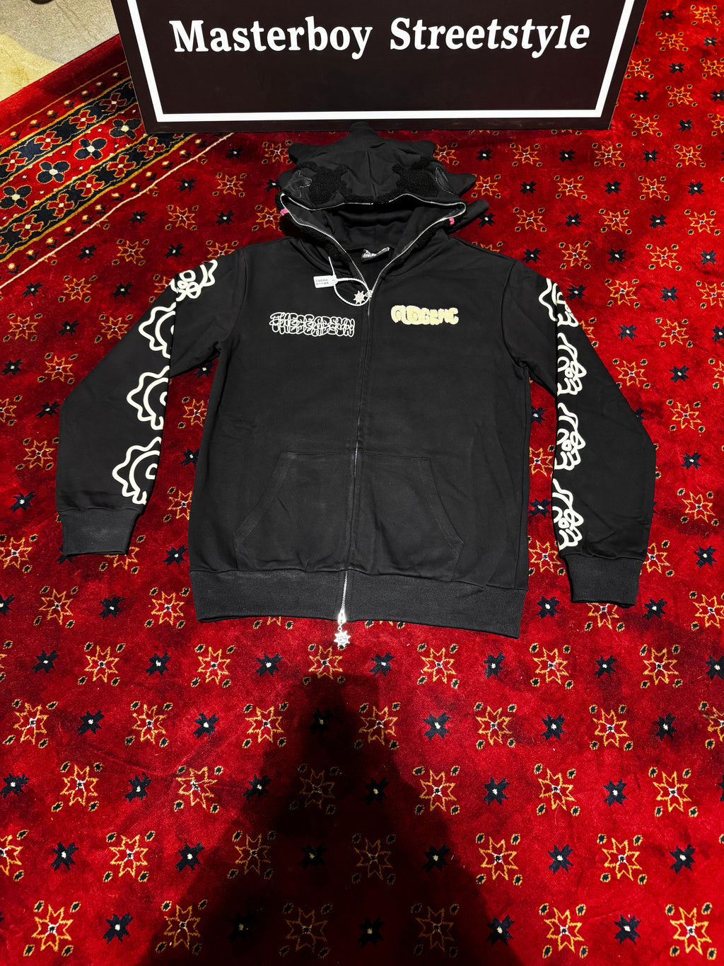 The GLORIOUS Ziper Hoodie