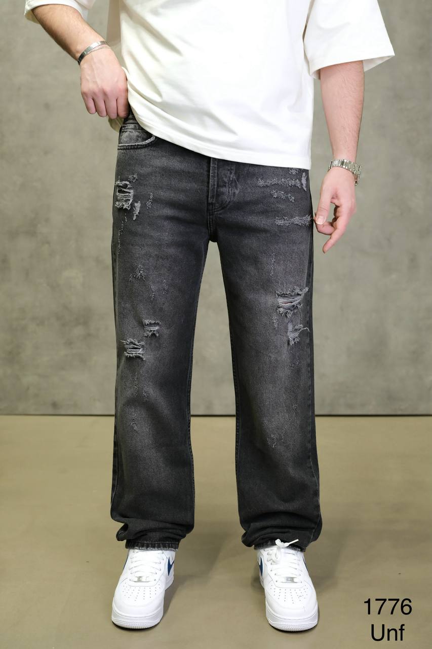 Uneffected Black straight pants