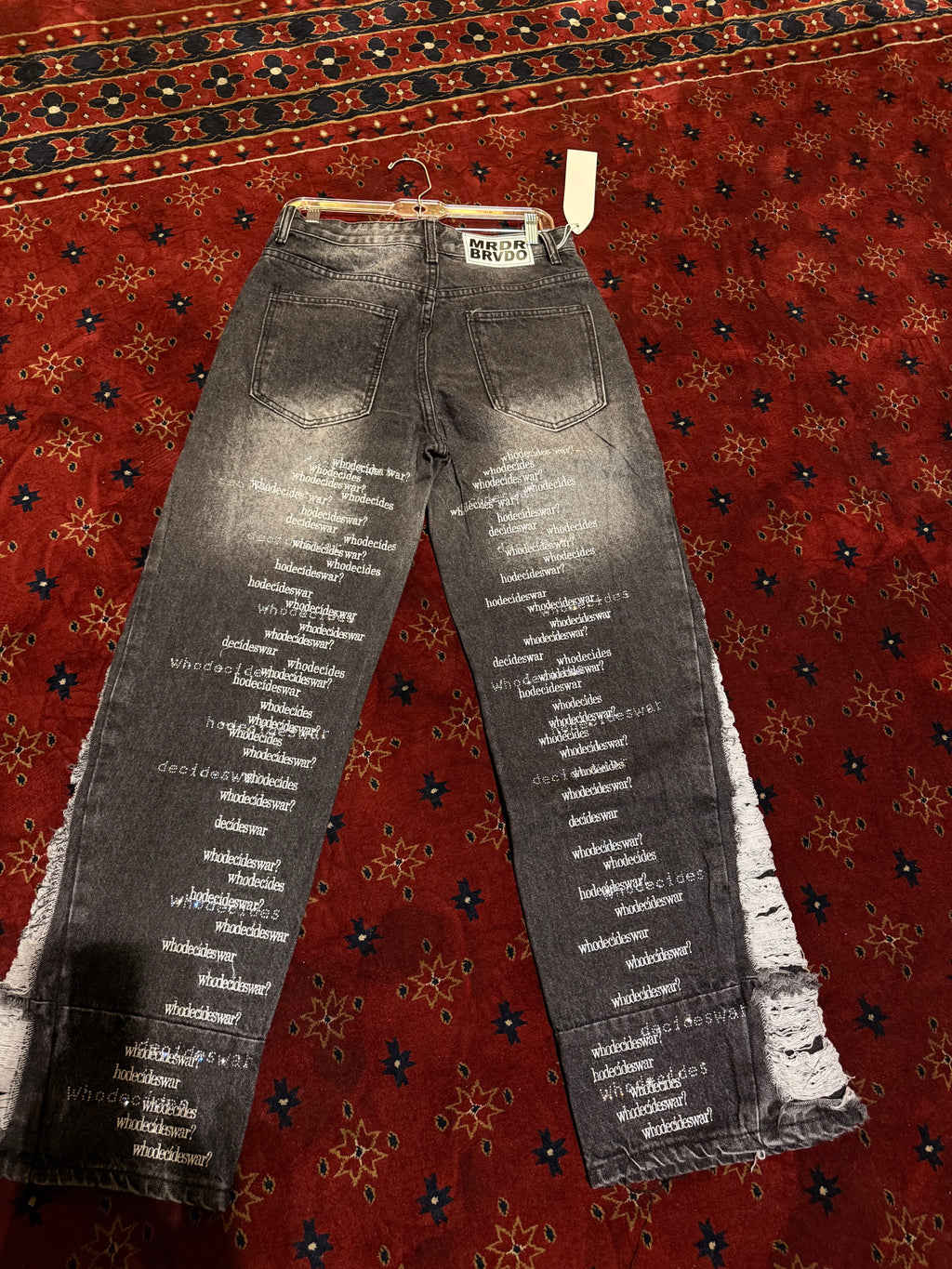 Who decides war Straight pants
