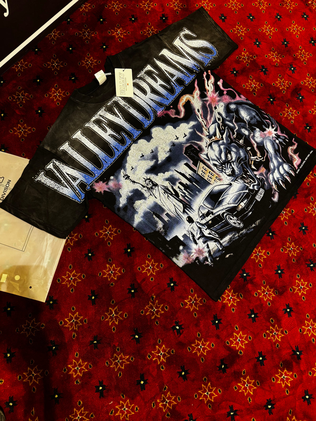 Valley Dreams Graphic T-shirt