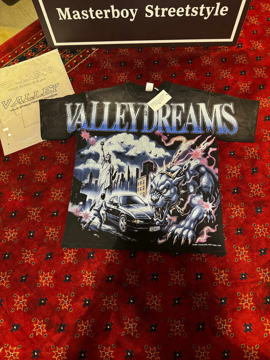 Valley Dreams Graphic T-shirt