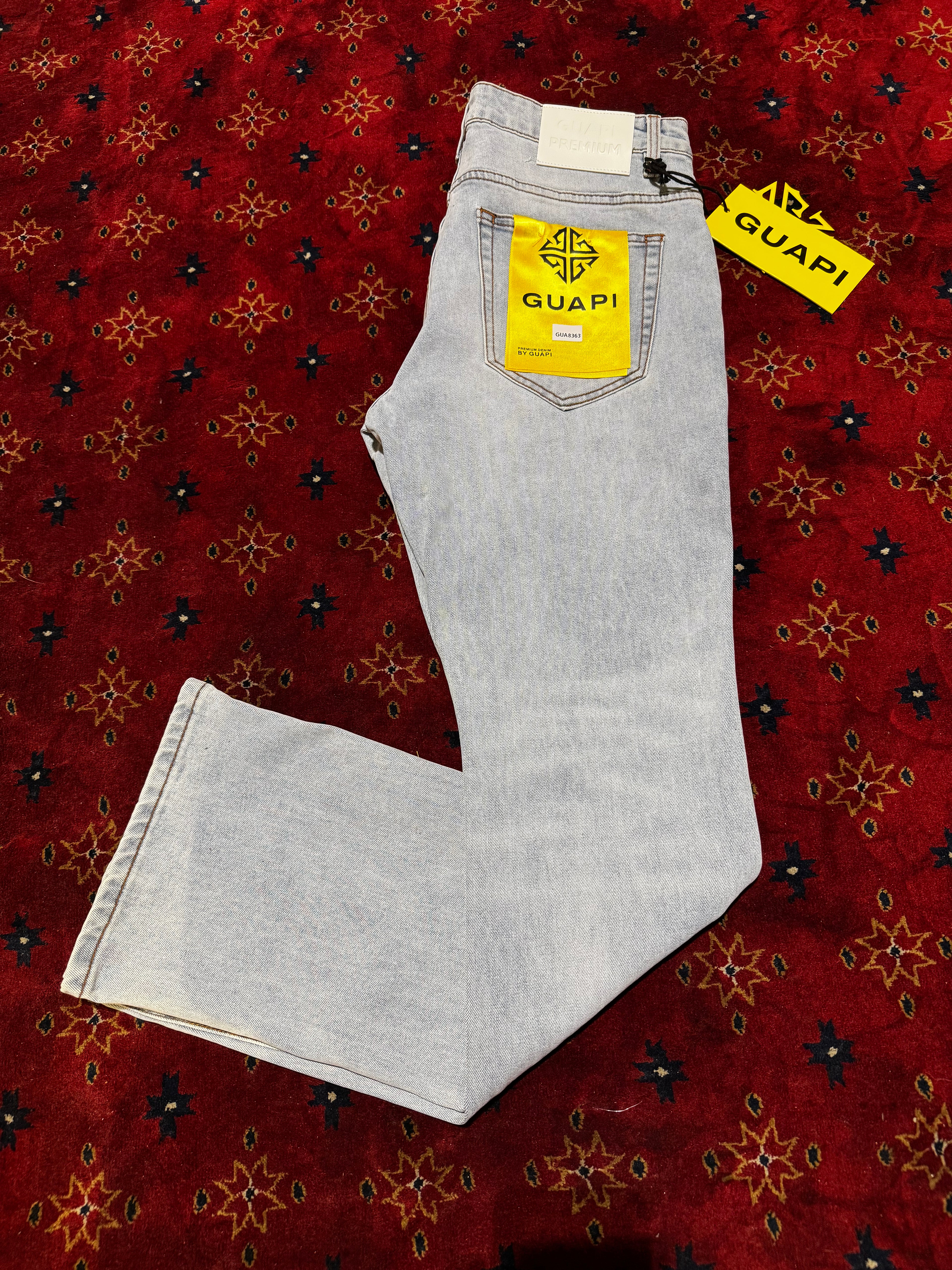 Guapi Flared Jeans