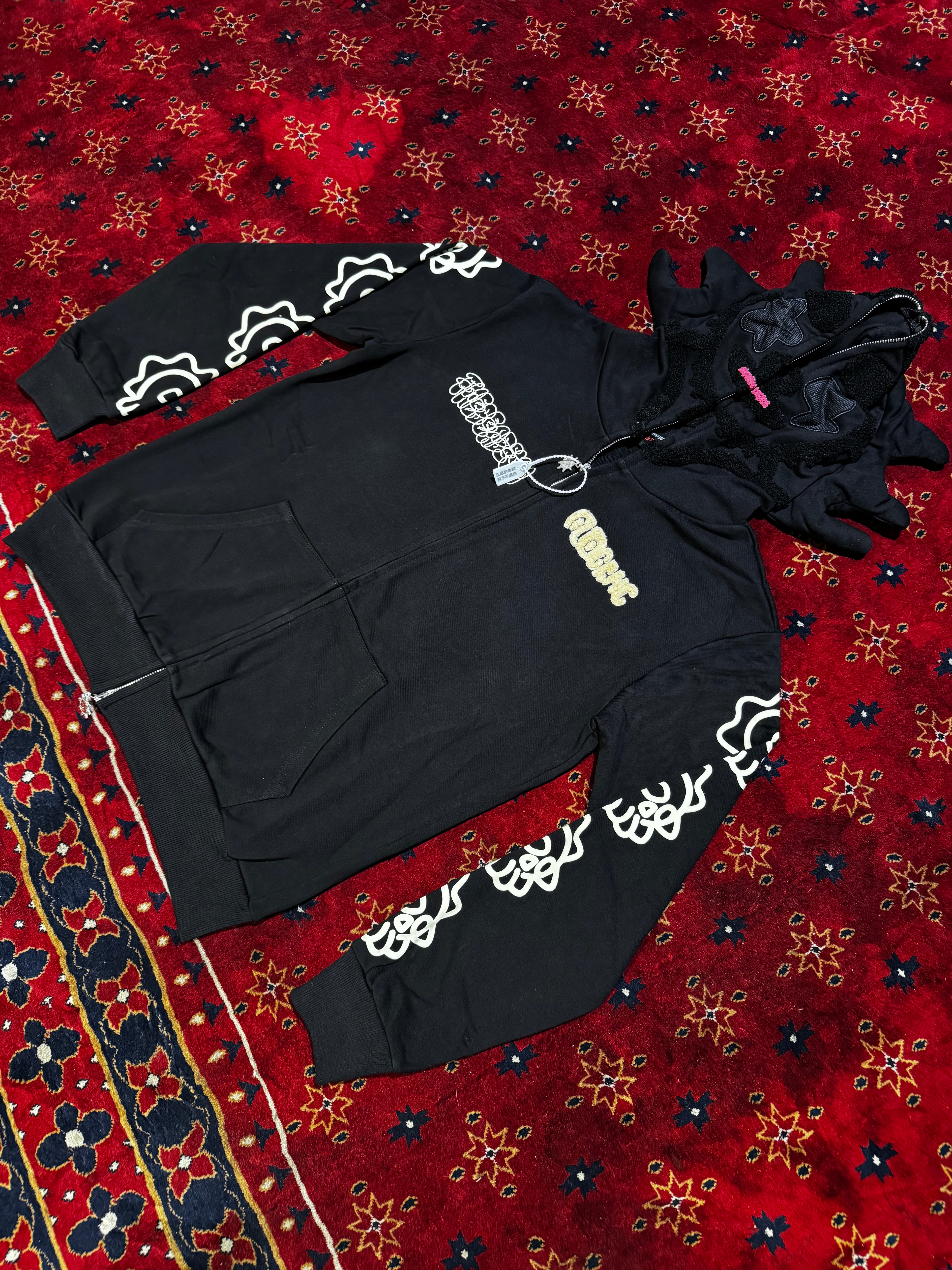 The GLORIOUS Ziper Hoodie