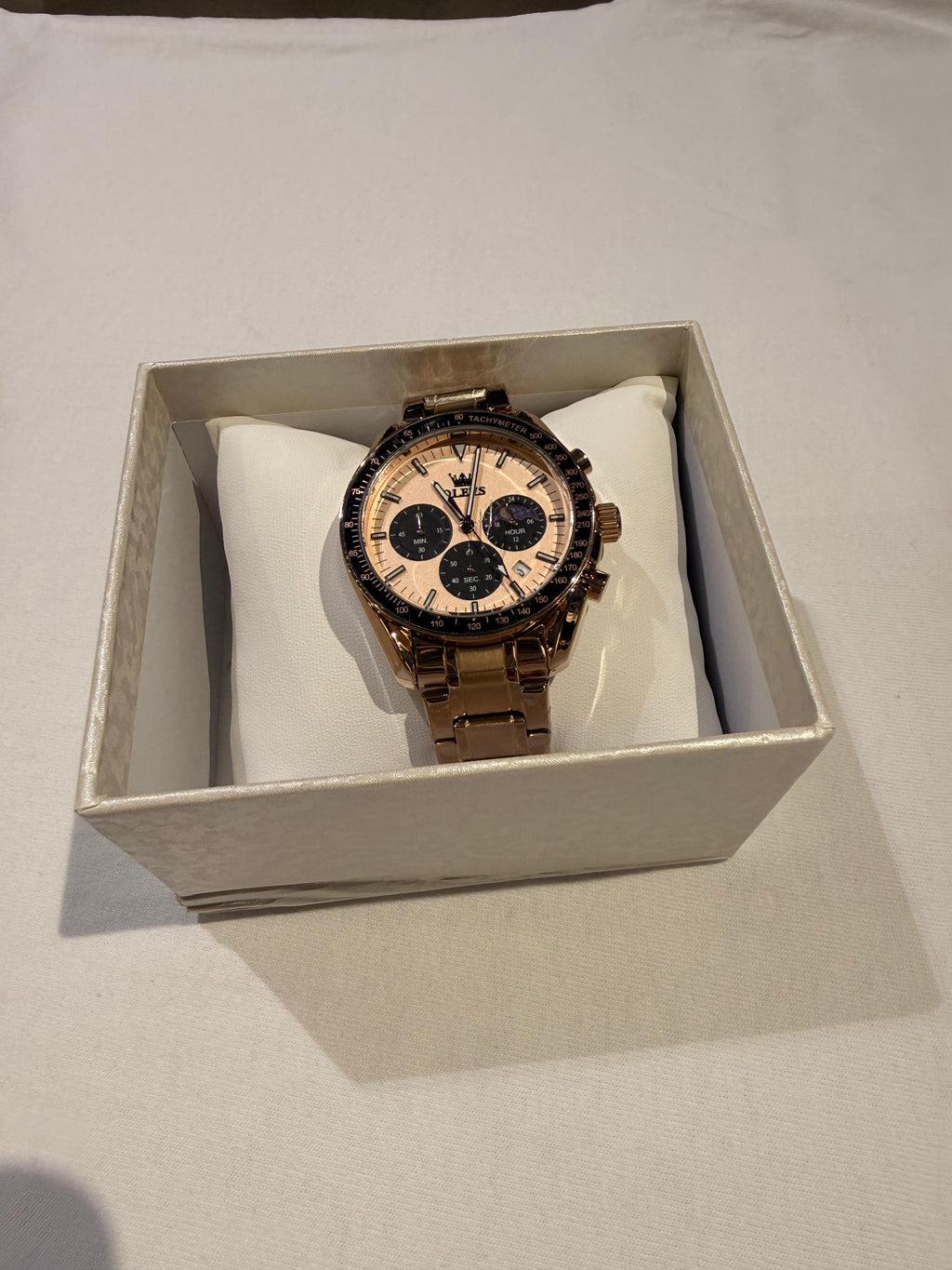 Olevs quartz watche