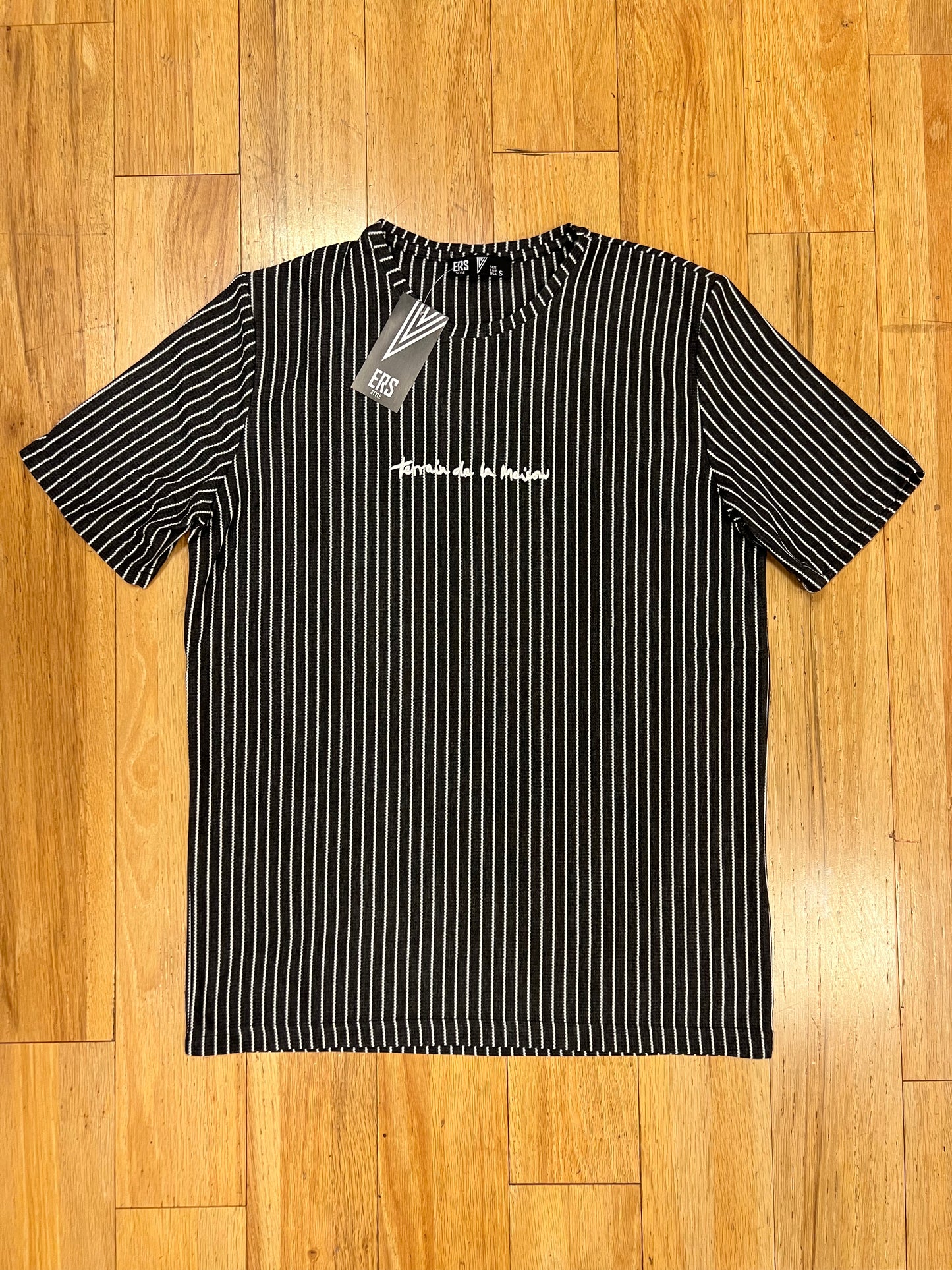 High quality Simple men shirt